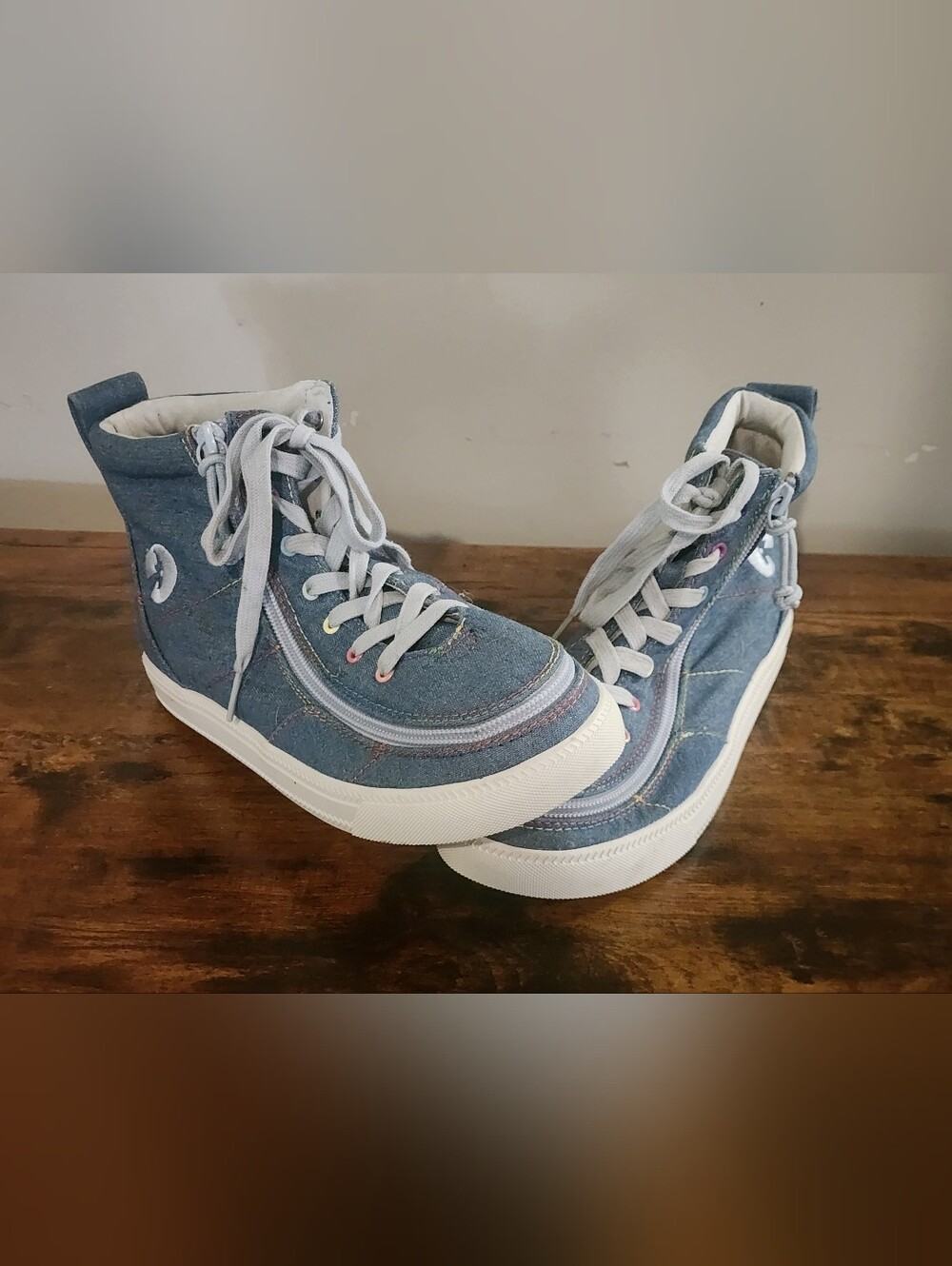 BILLY Footwear Kids Classic Lace High Top Sneakers Denim Rainbow Size 5M
